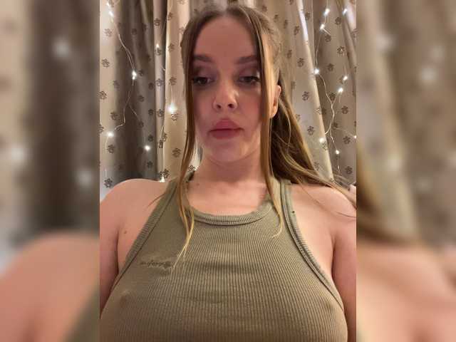 Natalymoodhot live webcam show