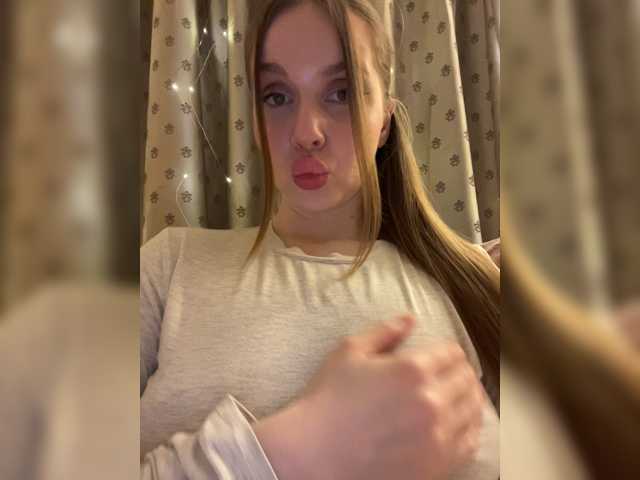 Natalymoodhot live cam on BongaCams