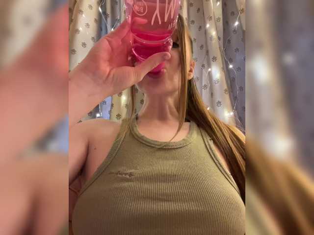 Natalymoodhot live webcam show