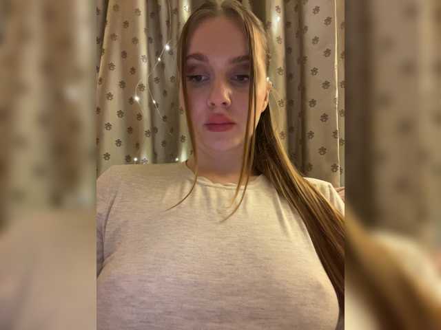 Dashahot8989 live cam preview