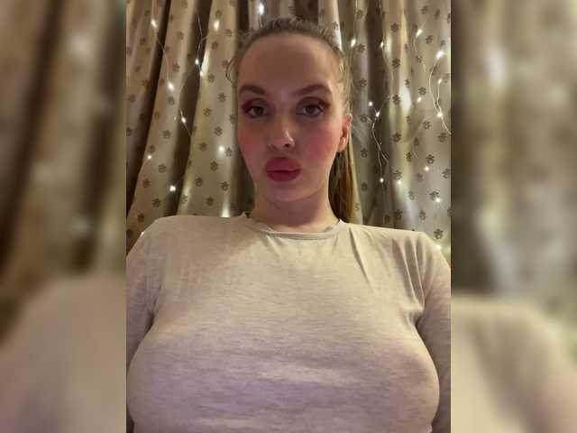 модель Natalymoodhot