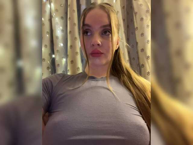 Natalymoodhot live cam on BongaCams