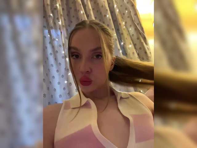 Natalymoodhot live cam on BongaCams