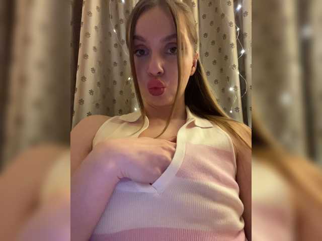 Natalymoodhot live cam on BongaCams