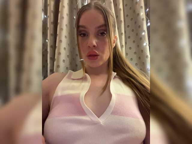 Natalymoodhot live cam on BongaCams
