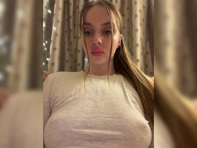 Natalymoodhot live cam on BongaCams
