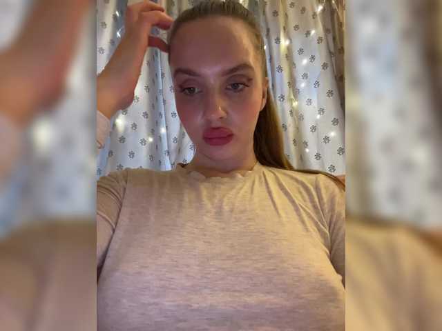 Natalymoodhot's BongaCams show and profile