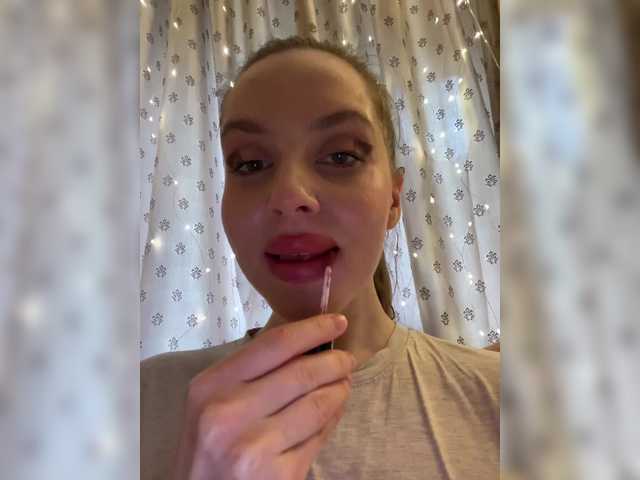 Natalymoodhot's BongaCams show and profile