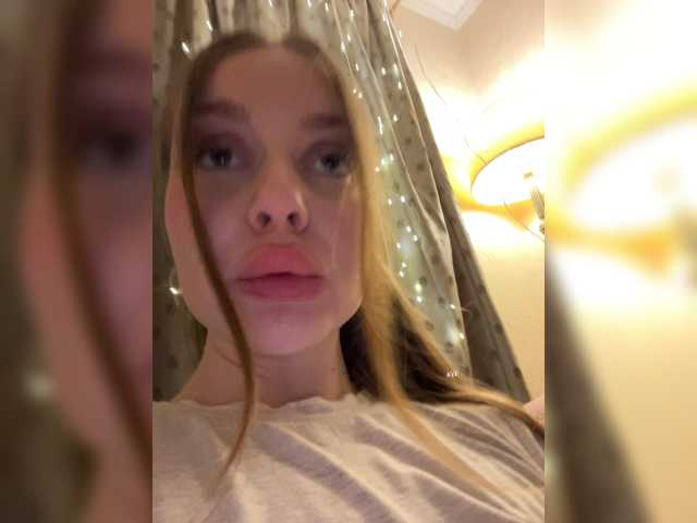 Dashahot8989 live cam preview