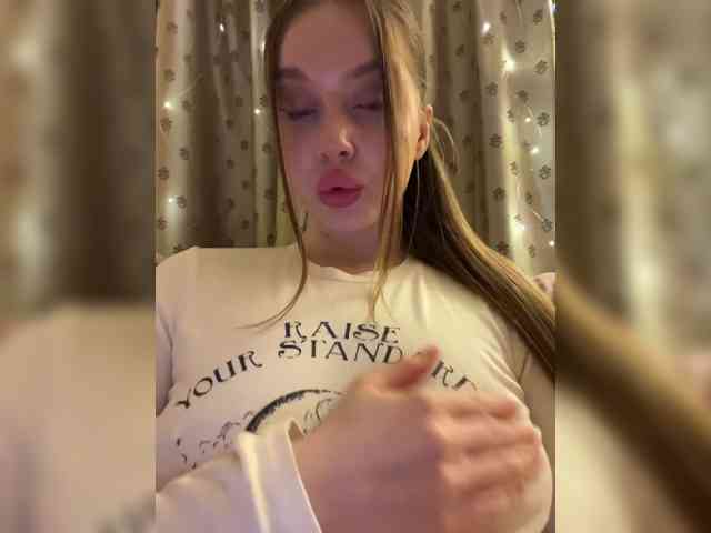 Dashahot8989 webcam