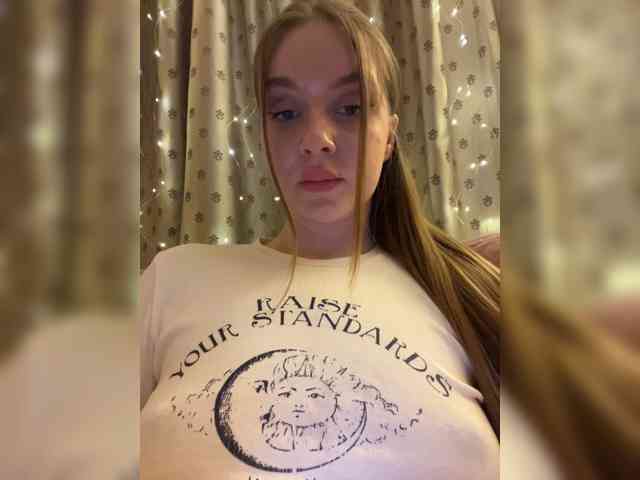 Dashahot8989 webcam