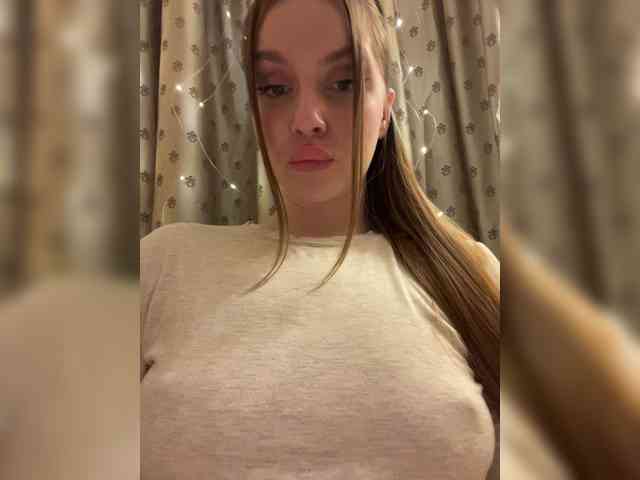 Dashahot8989 webcam