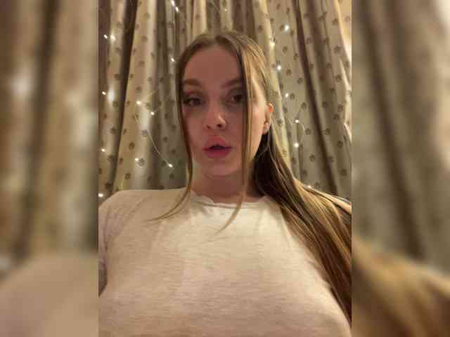Dashahot8989 webcam