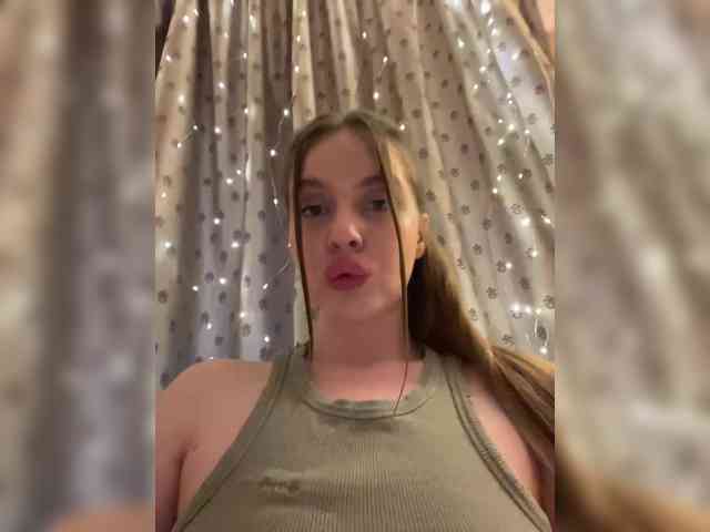 Dashahot8989 webcam