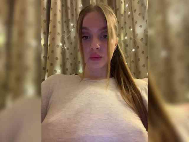 Dashahot8989 webcam