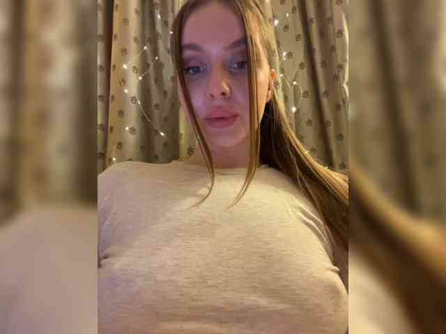 Dashahot8989 webcam