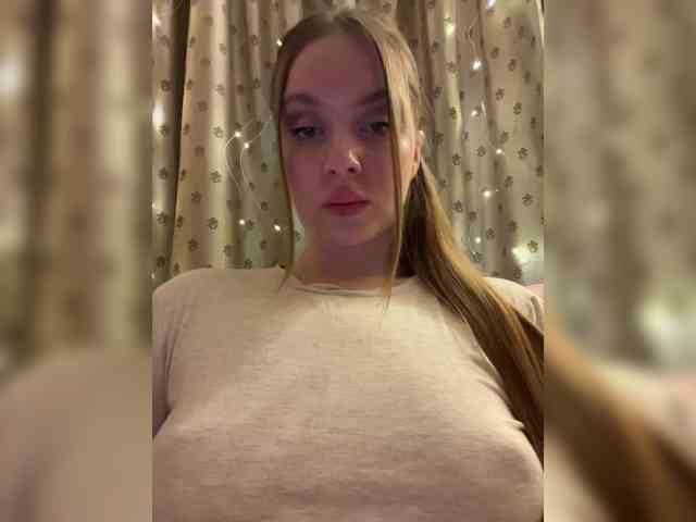 Dashahot8989 webcam