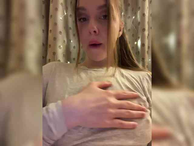 Dashahot8989 webcam