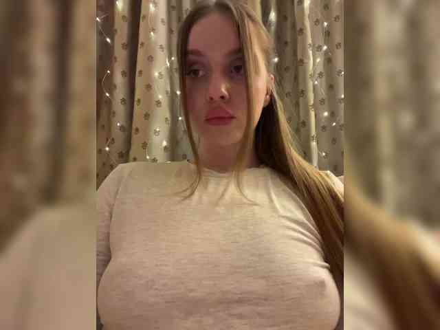 Dashahot8989 webcam