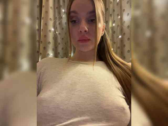 Dashahot8989 webcam