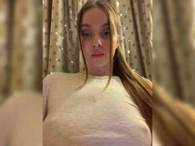 Dashahot8989 webcam
