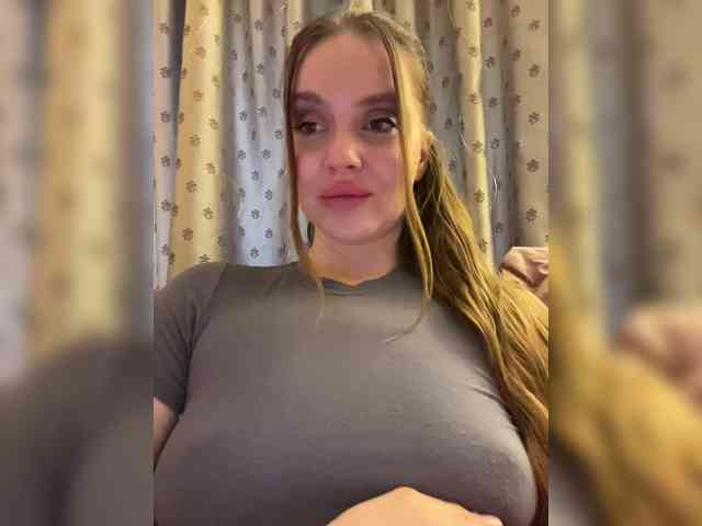 Dashahot8989 webcam