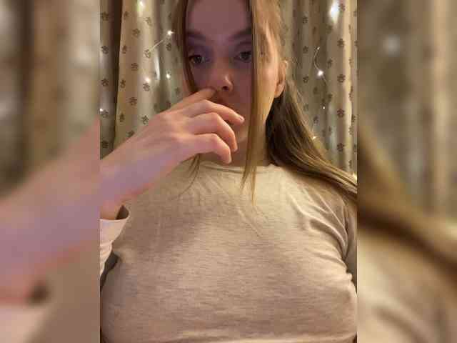 Dashahot8989 webcam