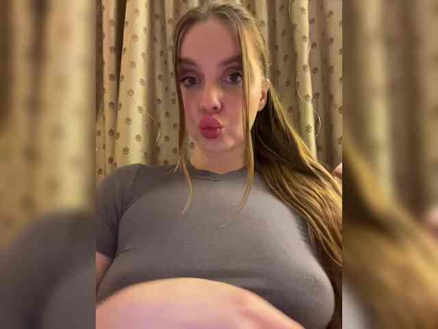 Dashahot8989 webcam