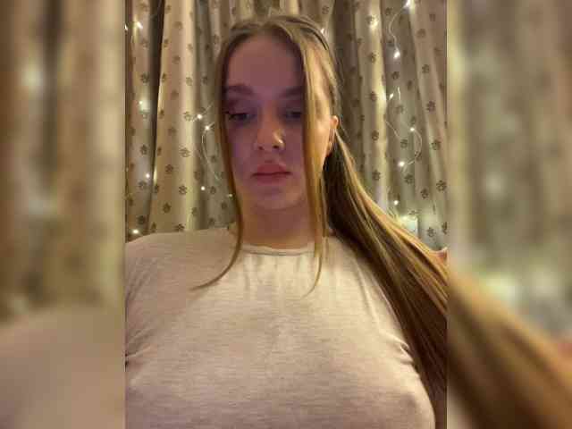 Dashahot8989 webcam