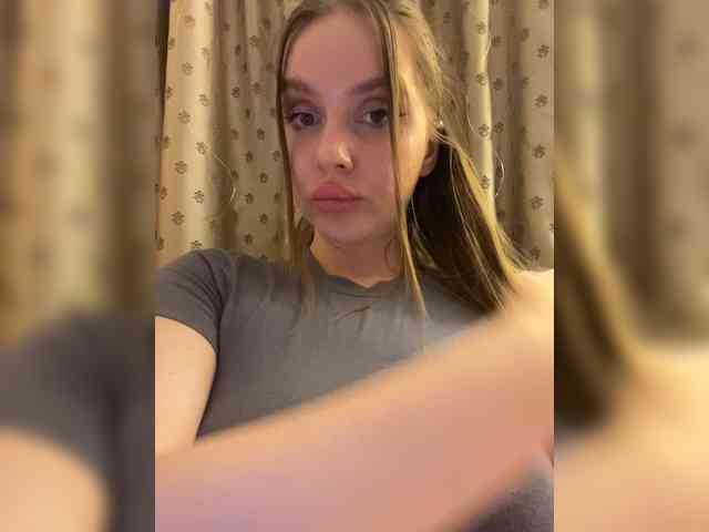 Dashahot8989 webcam