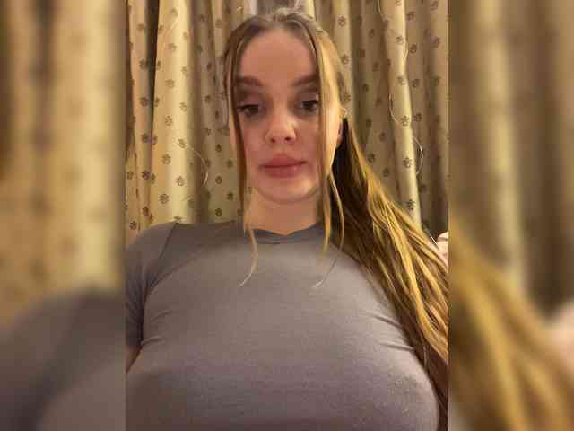 Dashahot8989 webcam