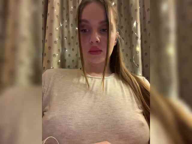 Dashahot8989 webcam