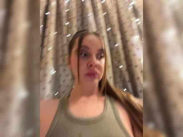 Dashahot8989 webcam