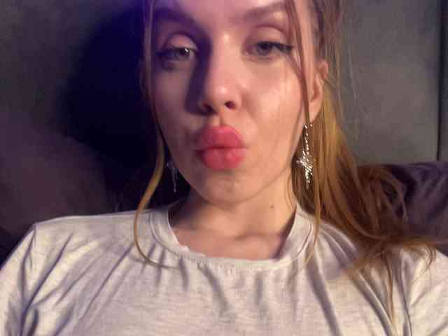 KissMay webcam