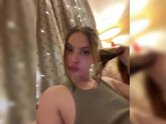 Dashahot8989 webcam