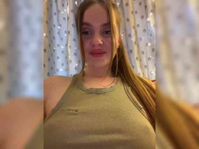 Dashahot8989 webcam