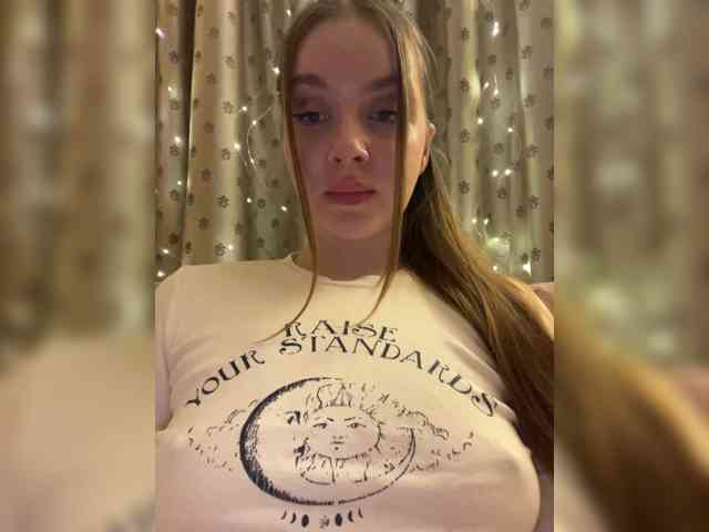 Dashahot8989 webcam