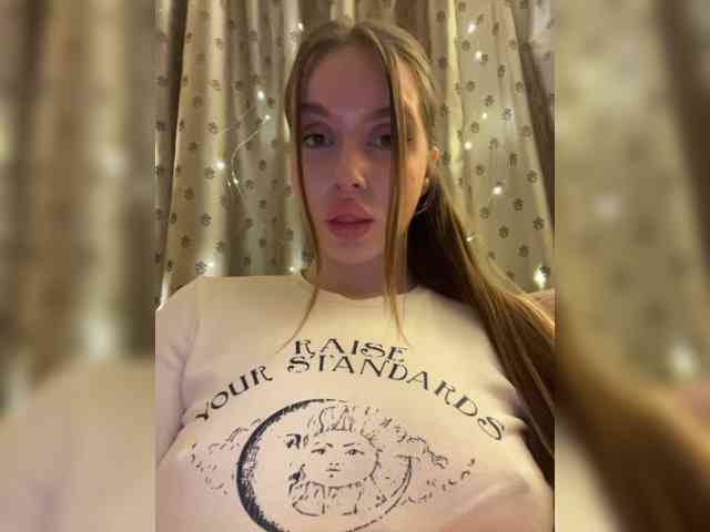 Dashahot8989 webcam