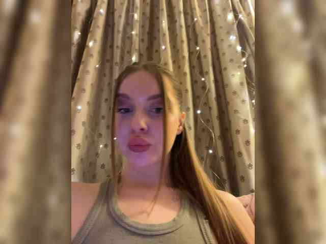 Dashahot8989 webcam
