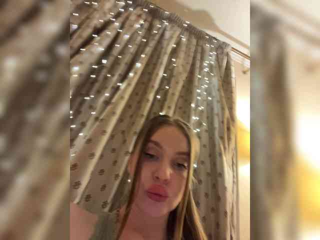 Dashahot8989 webcam
