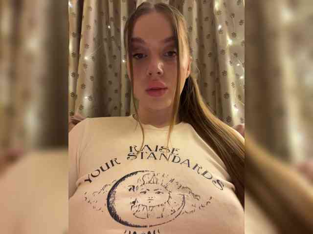 Dashahot8989 webcam