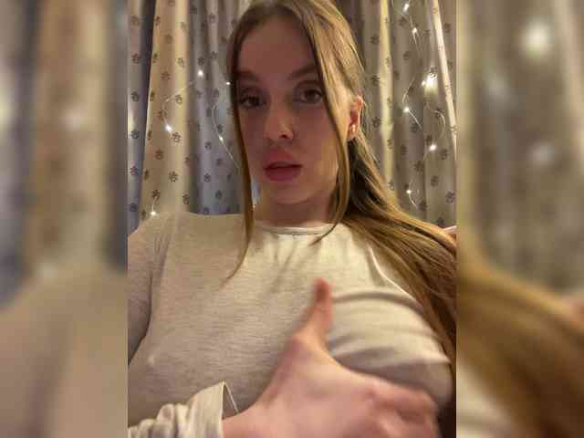 Dashahot8989 webcam