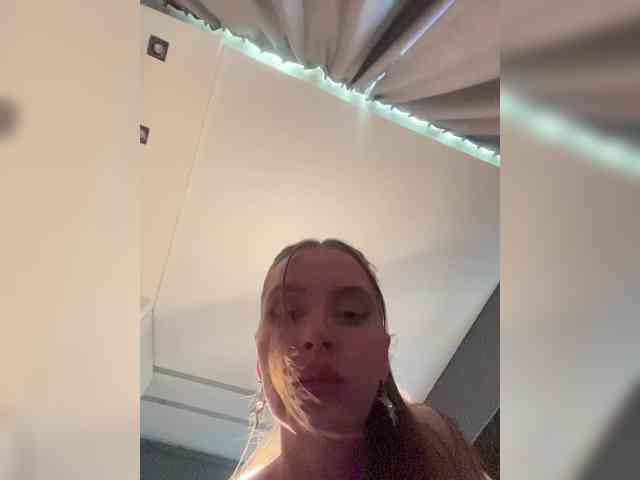 KissMay webcam