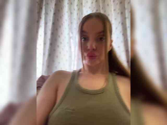 Dashahot8989 webcam
