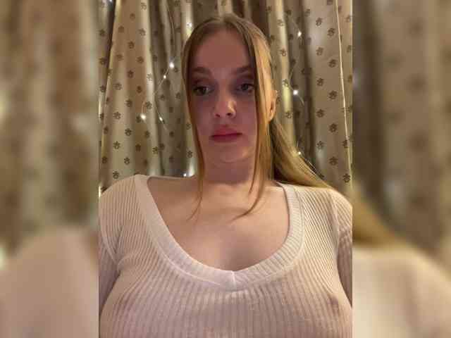 Dashahot8989 webcam