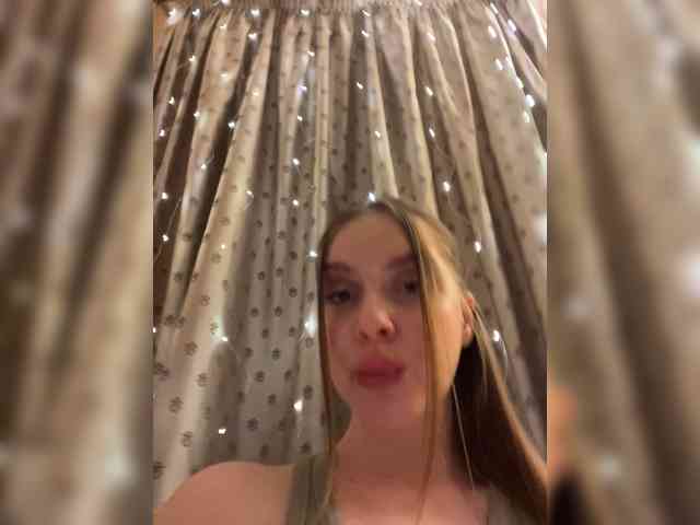 Dashahot8989 webcam