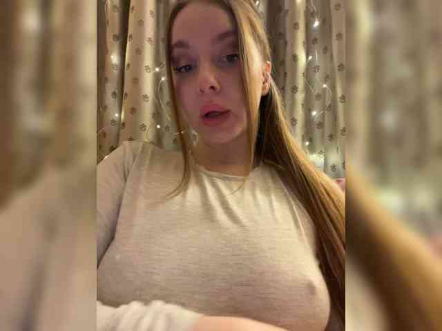 Dashahot8989 webcam