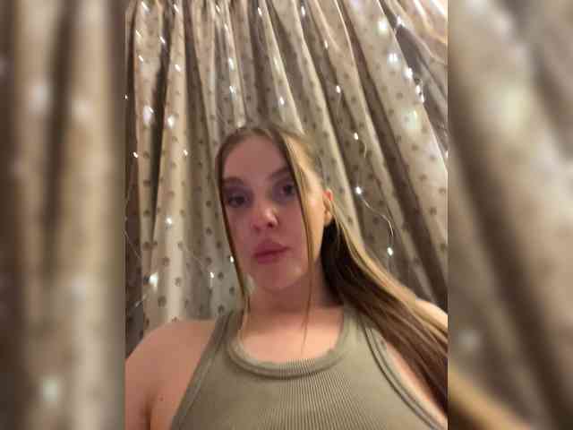 Dashahot8989 webcam