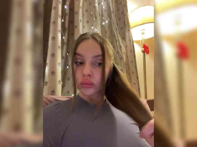 Dashahot8989 webcam