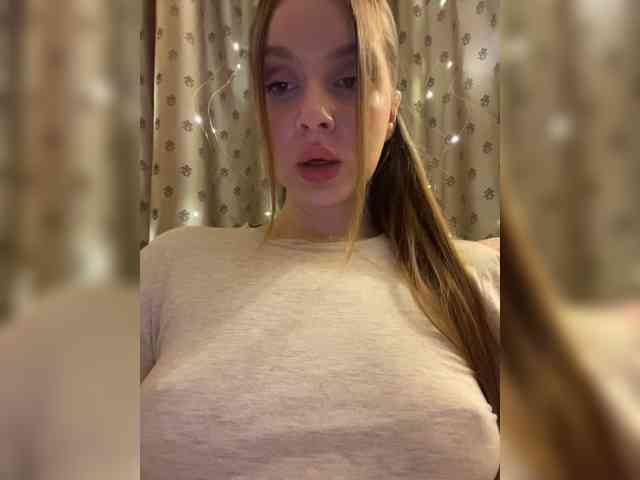 Dashahot8989 webcam